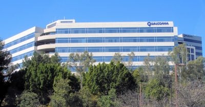 Qualcomm Profit Forecast Falls Short as AI Data Centers Divert Memory Chips