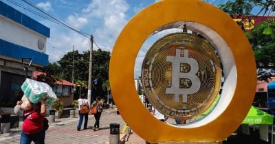 El Salvador Buys 1 Bitcoin Daily as Part of National Crypto Strategy