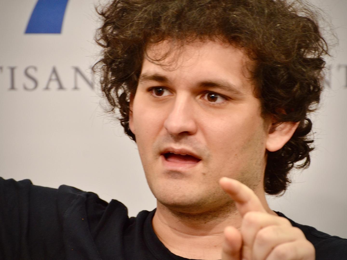 FTX詐欺事件でサム・バンクマン=フリードが新たな裁判を要求