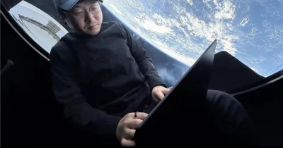 SpaceX Taps F2Pool Co-Founder Chun Wang to Command Mars Flyby Mission