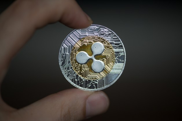 XRP Funding Rates Stay Negative for Third Month, Analyst Highlights Altcoin Shift
