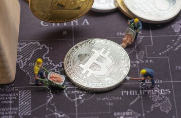 Bitcoin se aproxima de US$ 69 mil com entradas constantes em ETFs, mas traders de olho na decisão do Fed