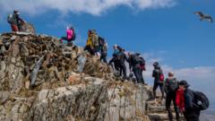 Snowdon Queue-Jumping Sparks Crypto Mempool 'Fairness' Debate