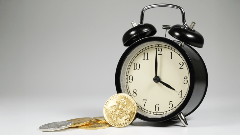 Bitcoin's Fifth Halving Is Less Than 80,000 Blocks Away, Set for April 2028