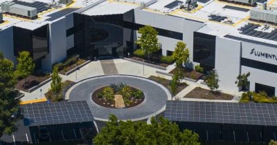 Lumentum Sales Double on AI Demand, Signaling Supply Chain Strain
