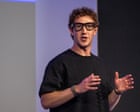 Australia's eSafety Regulator Urges Smartglasses Makers to Blur Faces, Flag Recording