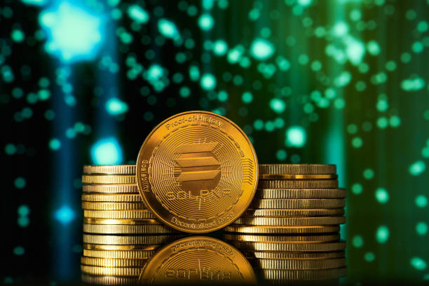 Solana Faces Key Support Test as Wave 4 Correction Takes Hold