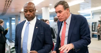 Senators Huddle on Bipartisan Crypto Bill Days Before Thursday Vote