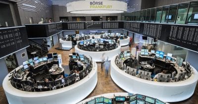 European Stocks Rally 2% as Peace Hopes Lift Growth Outlook