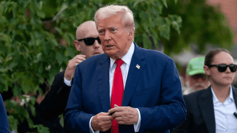 Trump to Host Coinbase, Ripple Execs at White House Ahead of CFTC Session