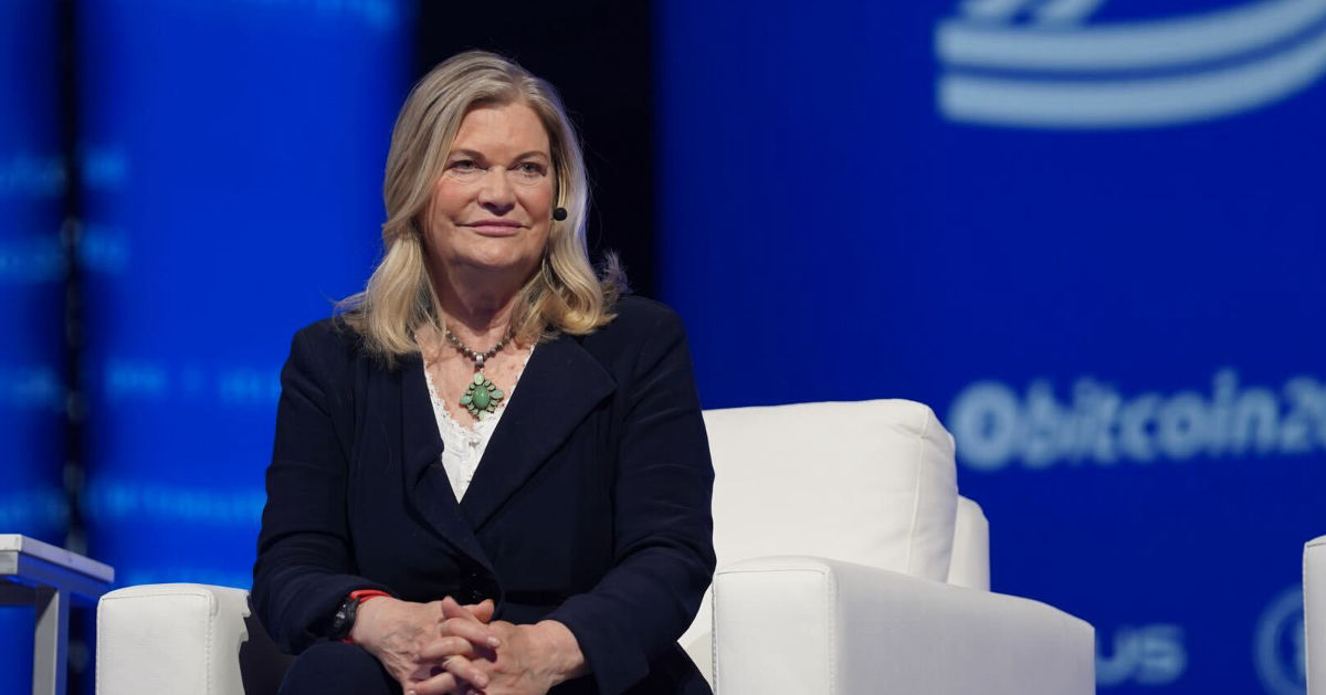 Lummis Blasts Democrats for Stalling Crypto Clarity Act as Recess Deadline Looms