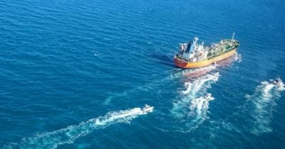 South Korean Ships Cross Strait of Hormuz After US-Iran Ceasefire