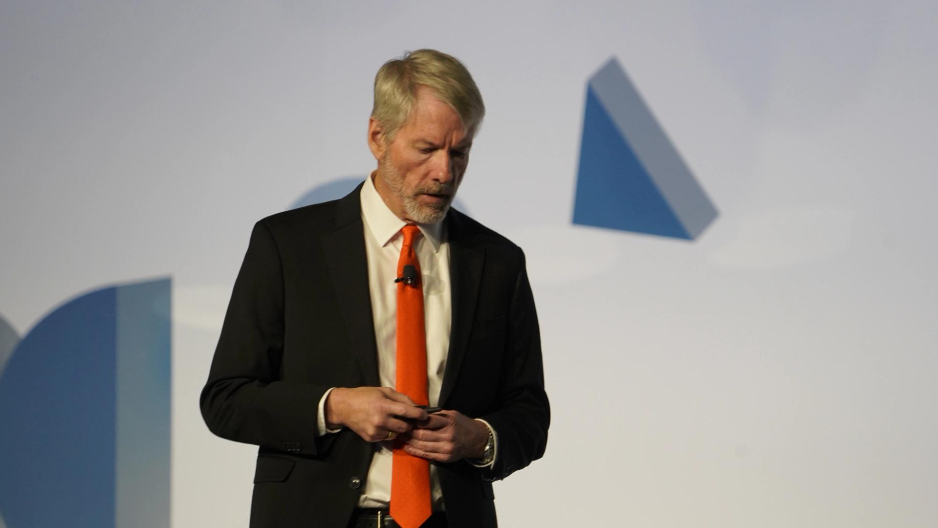 Analysts Split on Message Behind Strategy’s Small Bitcoin Sale