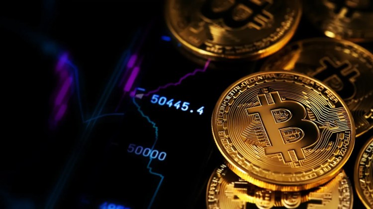 Bitcoin Sinks Below $60K This Week as Analyst Flags Head & Shoulders Target at $44K