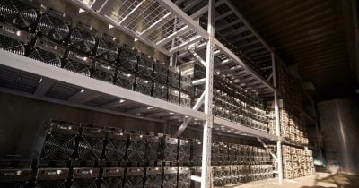 Canaan's Bitcoin Treasury Hits 1,917 BTC as Miner Uses Crypto for Buybacks