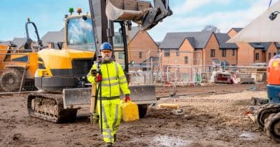 US Housing Starts Plummet to Lowest Level Since Pandemic