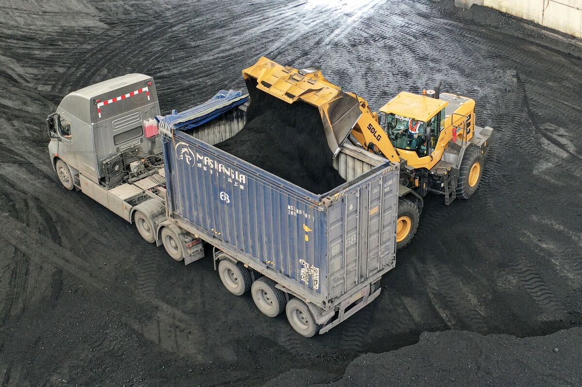 Chinese Coking Coal Prices Hit Highest Since 2024 on Safety Shutdowns
