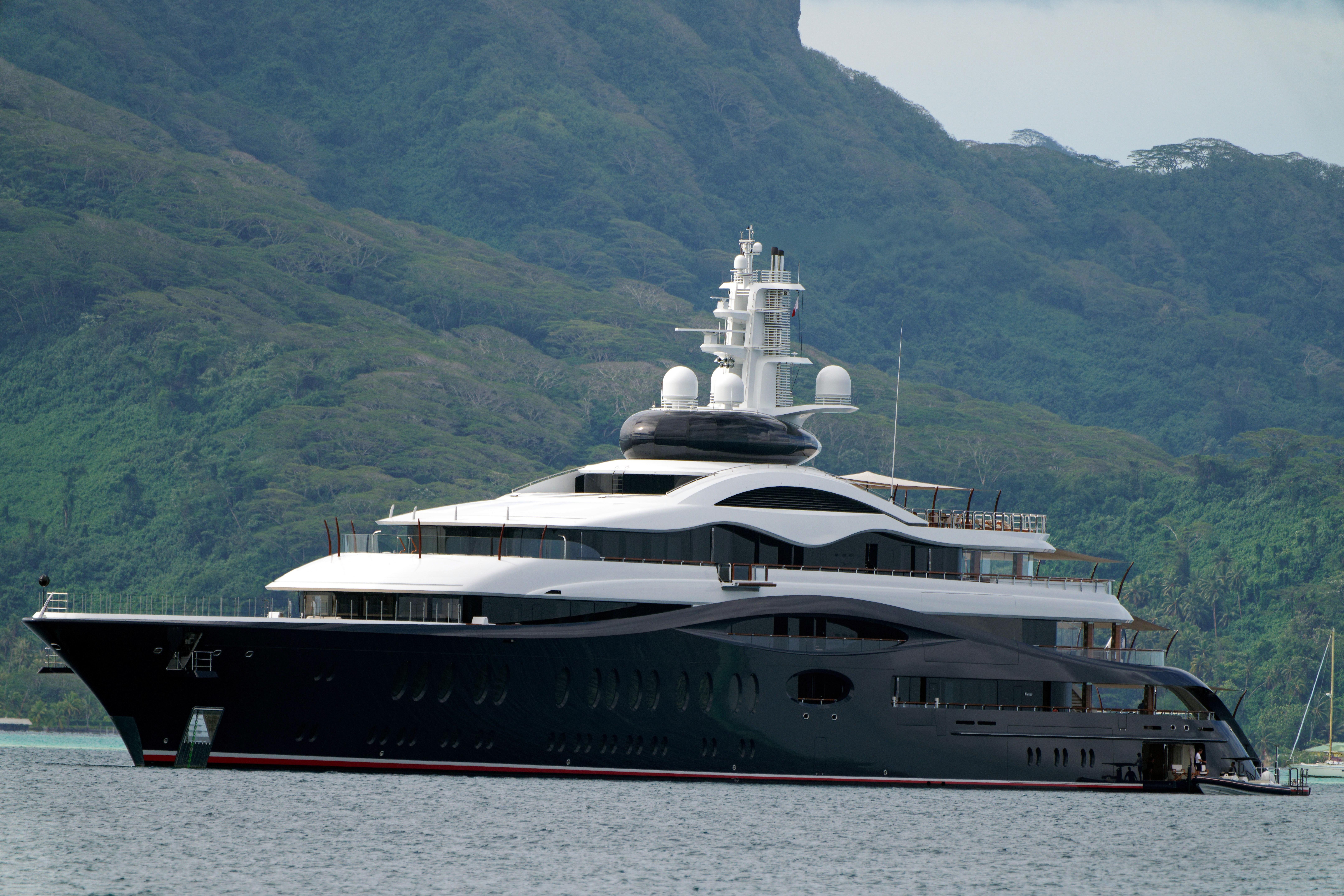 Zuckerberg's Yacht 'The Launchpad' Refused Rescue Call, Drawing Whale Apathy Comparisons