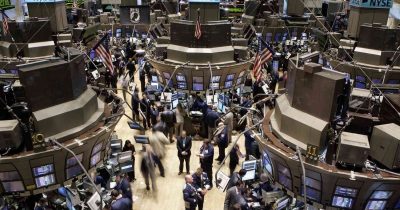 Bond Prices Slide as Inflation Fears and AI Issuance Converge