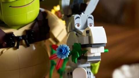 LEGO Unveils Shrek, Donkey & Puss in Boots Set Ahead of June 1 Release