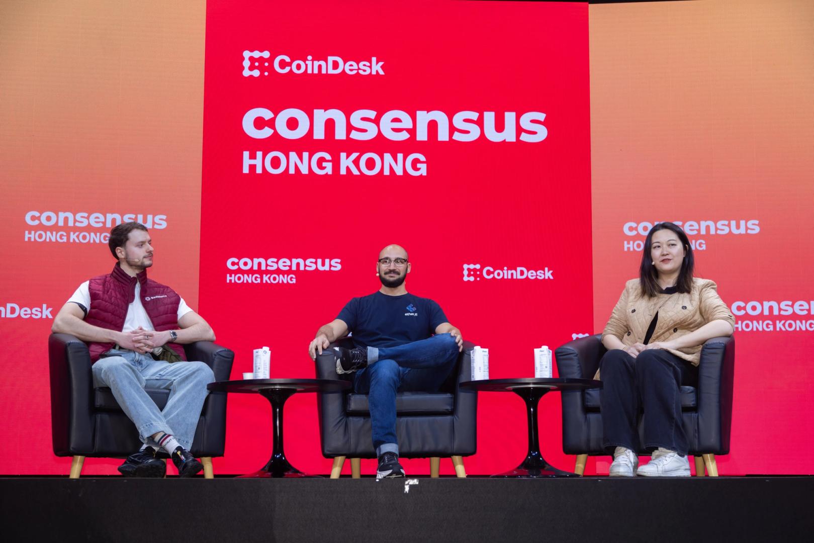 Ethereum's Top Liquid Restaking Protocol Exits Restaking for Crypto Neobank