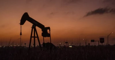 Oil Prices Rebound on Hopes of US-Iran Deal