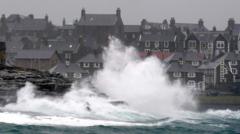 Met Office Issues Yellow Wind Warning for North-West Scotland