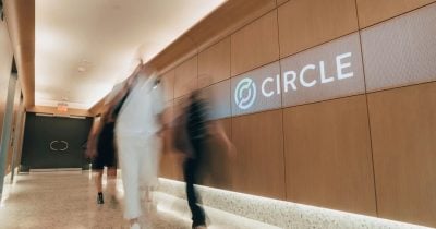 Circle Shares Slide as Revenue Miss Overshadows Profit Beat
