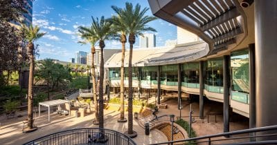 Arizona Data Center Boom Strains Power Grid and Water Supplies, Triggers Regulatory Review
