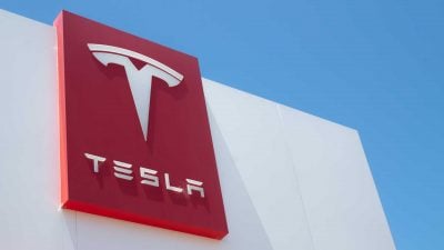 Tesla Posts Record Revenue but Misses Profit Targets, Shares Dip