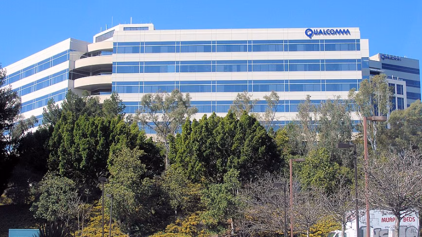 Qualcomm Hands Amazon $4B in Warrants as Part of AWS Custom Silicon Deal