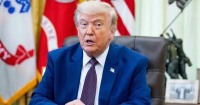 US House Approves Ukraine Aid as 18 Republicans Break with Trump