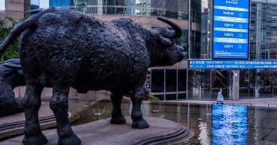 Hong Kong Aims to Widen IPO Access for Mainland Investors