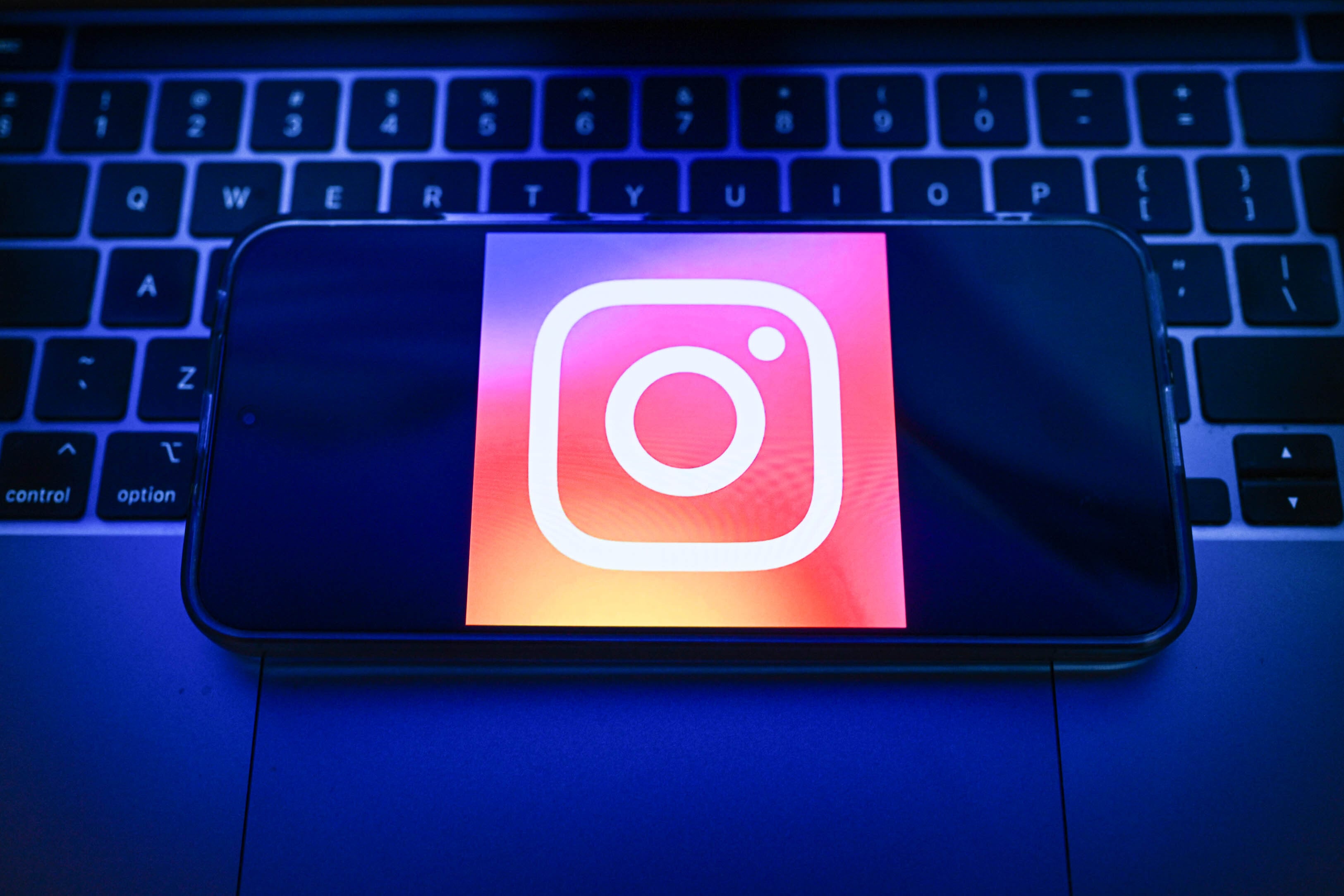 Meta AI Chatbot Exploit Hijacks Obama White House Instagram, Bypasses 2FA