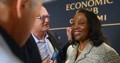 Fed's Cook Signals Possible Rate Hike if Disinflation Stalls