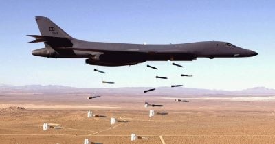 US B-1B Bombers Enter CENTCOM Area as Iran Tensions Simmer; Prediction Market Pegs Airspace Closure Odds at 33%