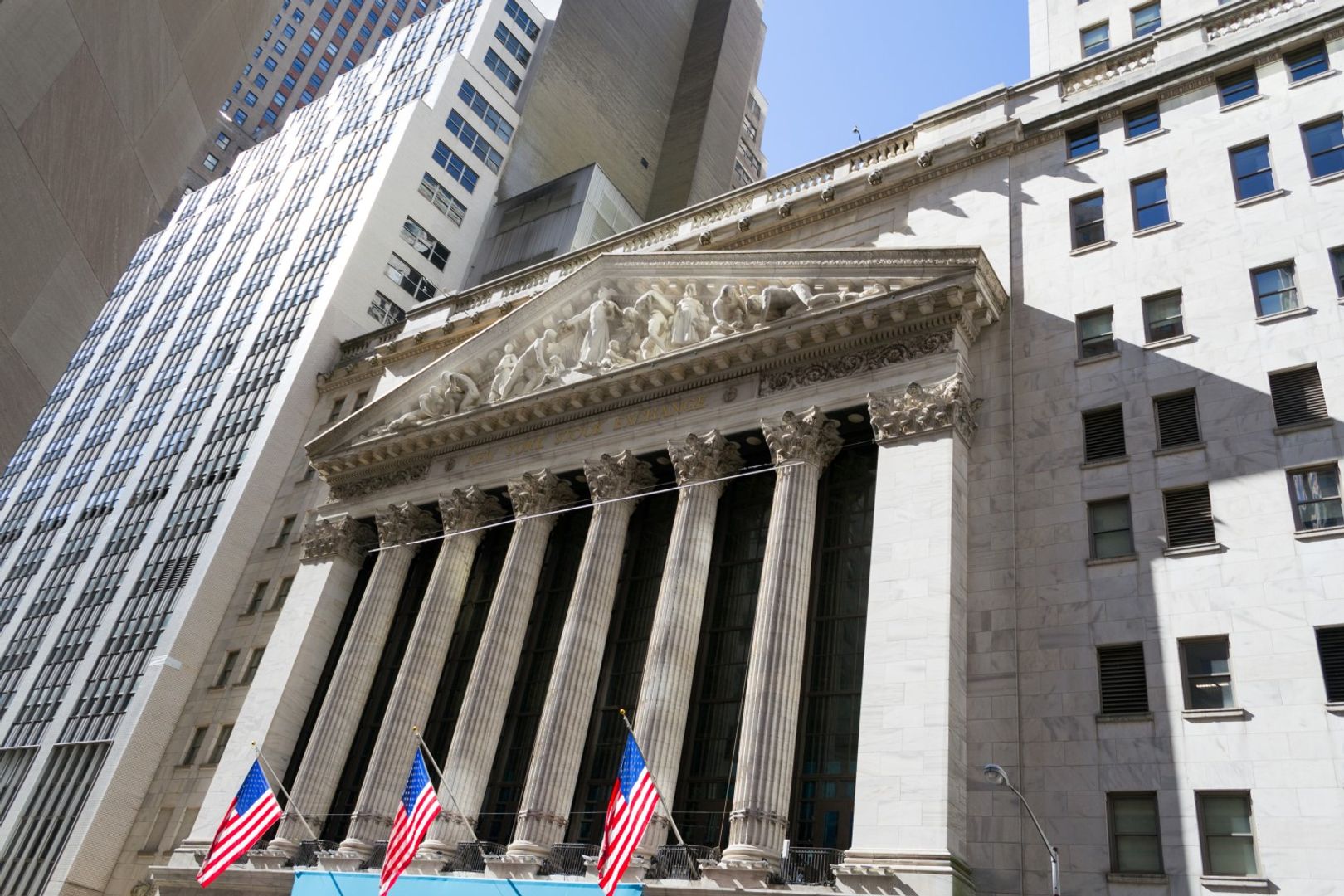 NYSE Partners with Securitize as Nasdaq Secures Tokenization Approval