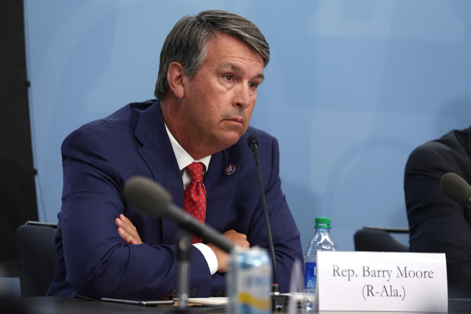 Crypto PAC’s $12M Bet Pays Off as Barry Moore Wins Alabama GOP Primary