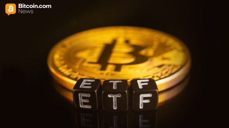 صناديق بيتكوين المتداولة تخسر 1.26 مليار دولار في أسبوع مع تدفق الأموال إلى منتجات XRP وسولانا وHYPE