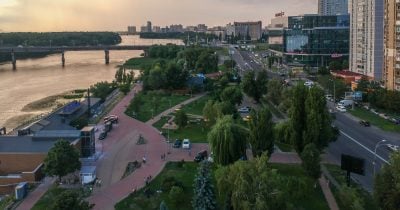 Missile Waves Strike Kyiv, Hit Industrial and Military Sites