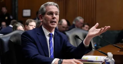 Bessent Warns of US Manufacturing Vulnerabilities, Pitches Digital Asset Strategy at Reagan Forum