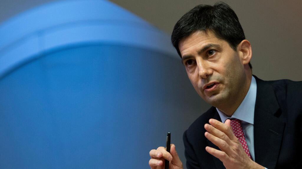 Trump Nominates Kevin Warsh as U.S. Central Bank Chief, Impacting Crypto Markets