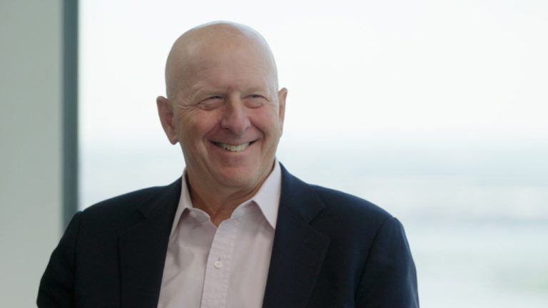 Goldman Sachs CEO David Solomon Urges Congress to Advance CLARITY Act as Senate Crypto Bill Stalls