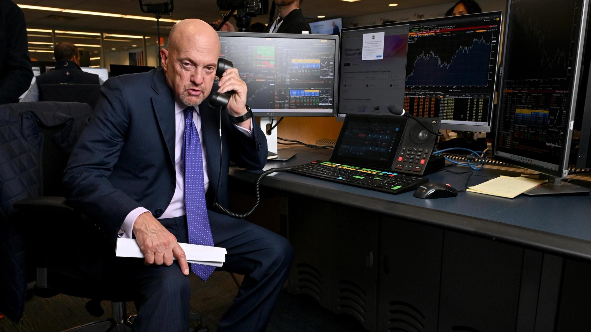 Jim Cramer Says He's Dumping Bitcoin Over Quantum Computing Fears