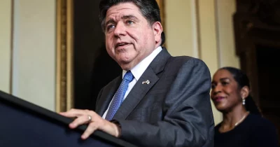 Illinois Governor Pauses Data Center Tax Breaks, Raising Costs for Crypto Miners