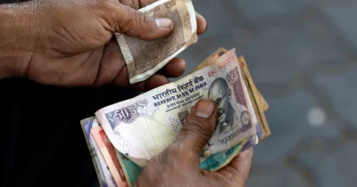 RBI Sold $9.8 Billion in March to Stem Rupee’s Steepest Drop Since 2019