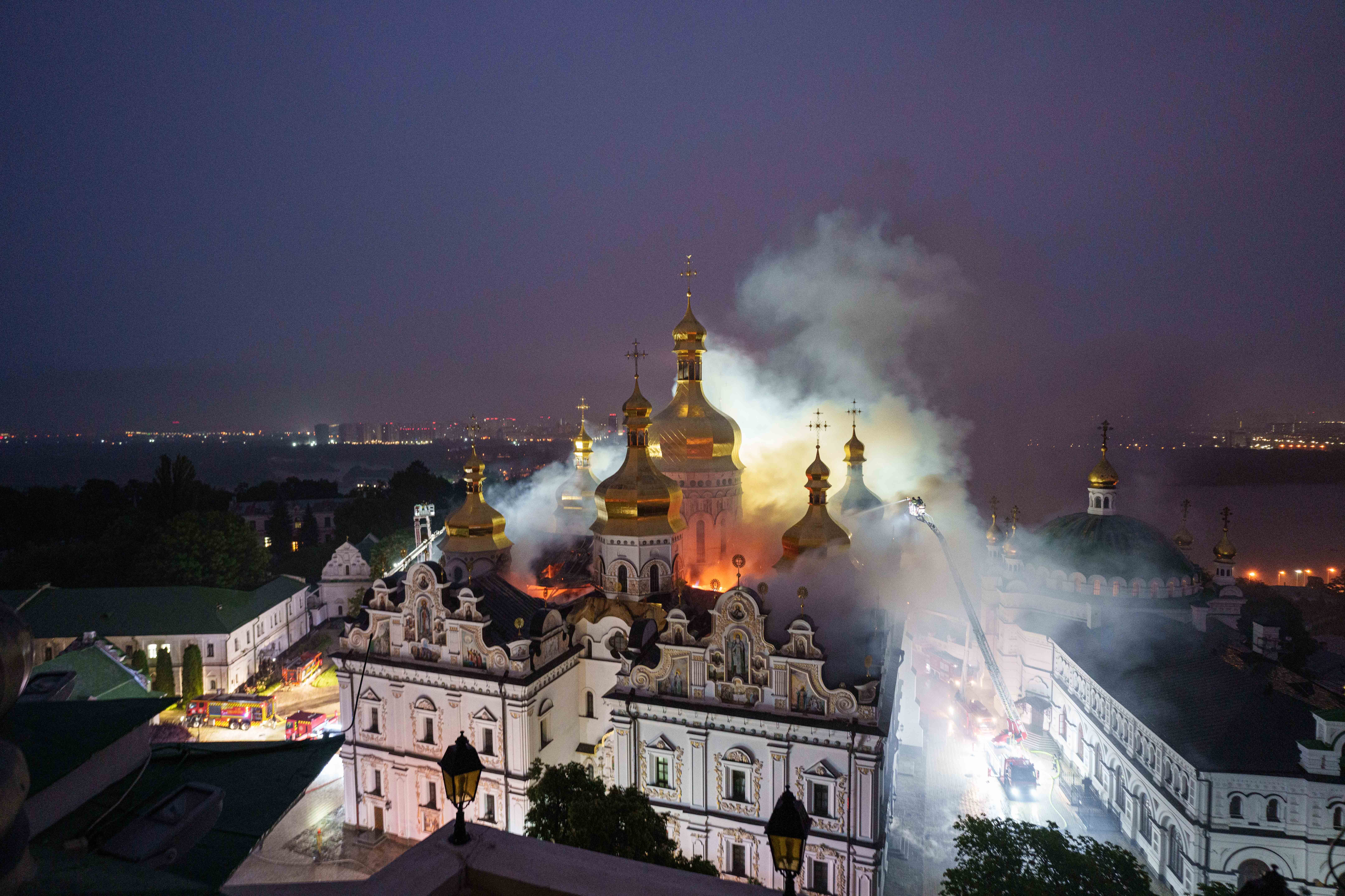 5 Rescuers Killed in Kharkiv as Russian Attacks Hit Kyiv, Wound 20; Bitcoin Holds Near $65.5k in Extreme Fear