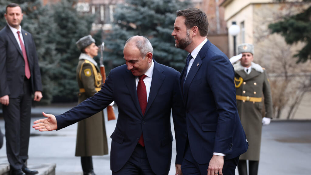 O Vice-Presidente dos EUA, JD Vance, Visita a Armênia para Promover um Acordo de Paz Negociado pelos EUA