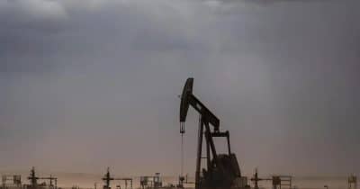 US Strikes on Iran Send Oil Prices Soaring, Crypto Markets Hit by Volatility