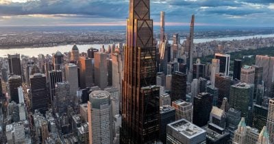 JPMorgan Warns of Late-1990s-Style Divergence in AI Stocks